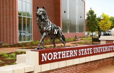 Northern Wolf Statue